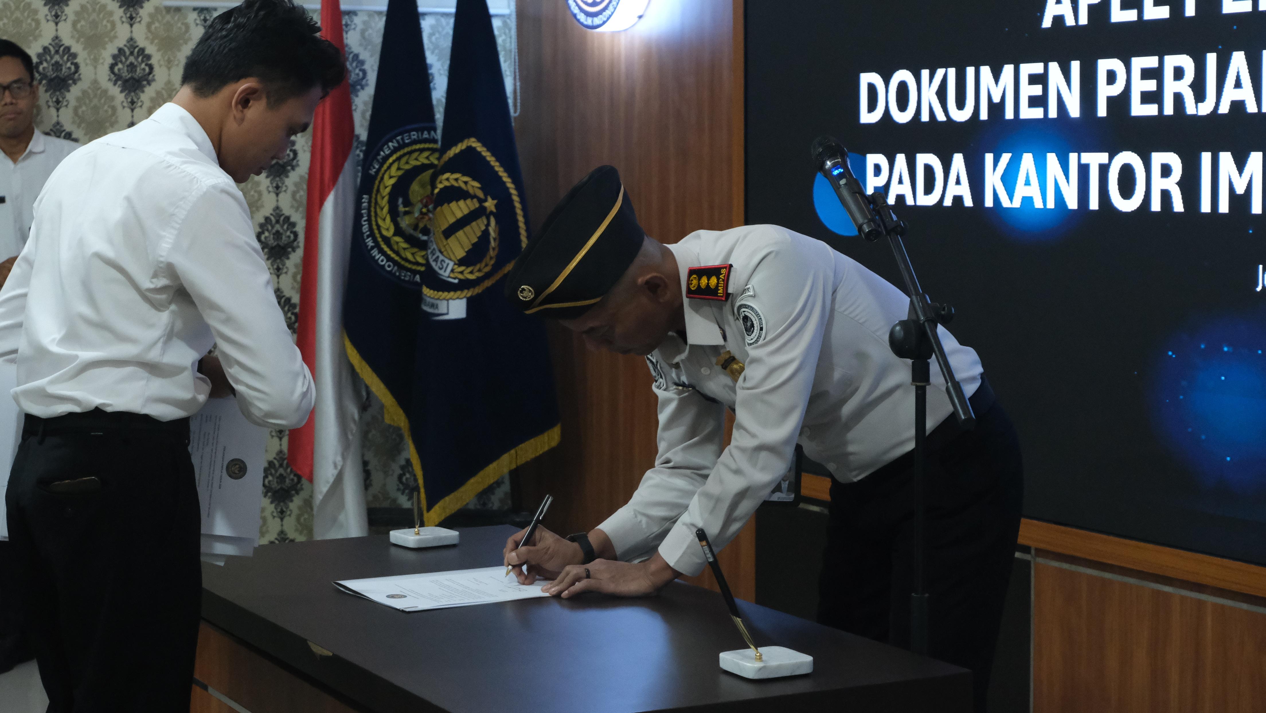 Apel Penandatanganan Perjanjian Kinerja Tahun 2026 Kantor Imigrasi Jember